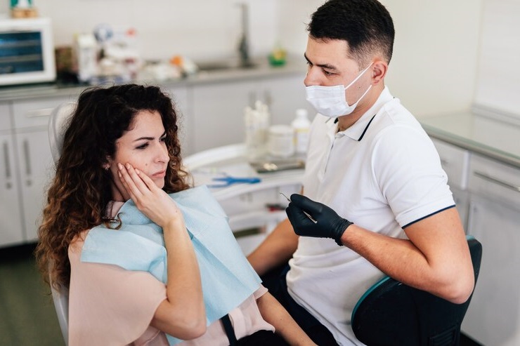 How to get rid of an abscess without going to the dentist